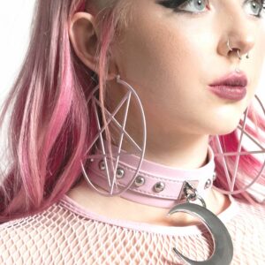 Killstar pastellrosa pentagram örhängen